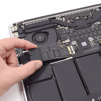 Apple MacBook Air 11″ (A1370) SSD 240 GB inkl. Einbau